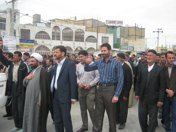 راهپیمایی نمازگزاران کبودراهنگ در محکومیت رژیم آل سعود