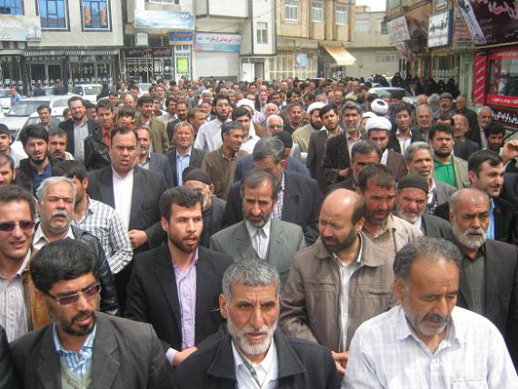 راهپیمایی نمازگزاران کبودراهنگ در محکومیت رژیم آل سعود