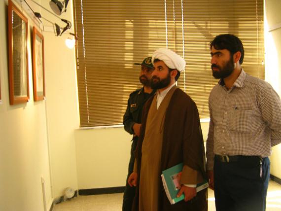 نمایشگاه نقاشی و طراحی هنرمندان بسیجی شهرستان کبودراهنگ