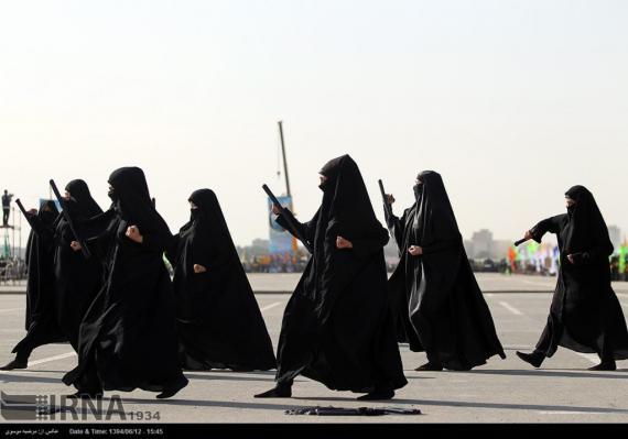 عکس زنان رزمی کار سپاه