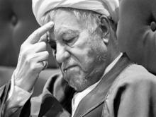 گردنکشی آقازاده ها انحراف از مسیر امام است یا عدم رابطه با آمریکا؟