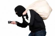 سرقت 60 میلیون تومان دارو از یک داروخانه با کلید همسر